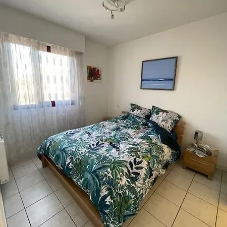 7mn From The Center/ Pool/parking דירה *