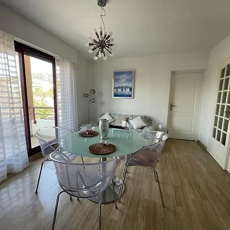 7mn From The Center/ Pool/parking * Κάννες