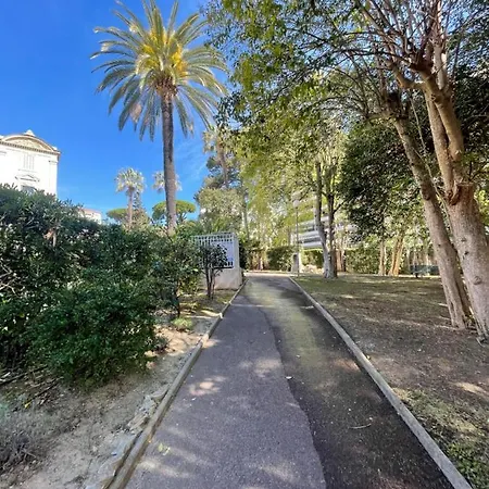 7mn From The Center/ Pool/parking *